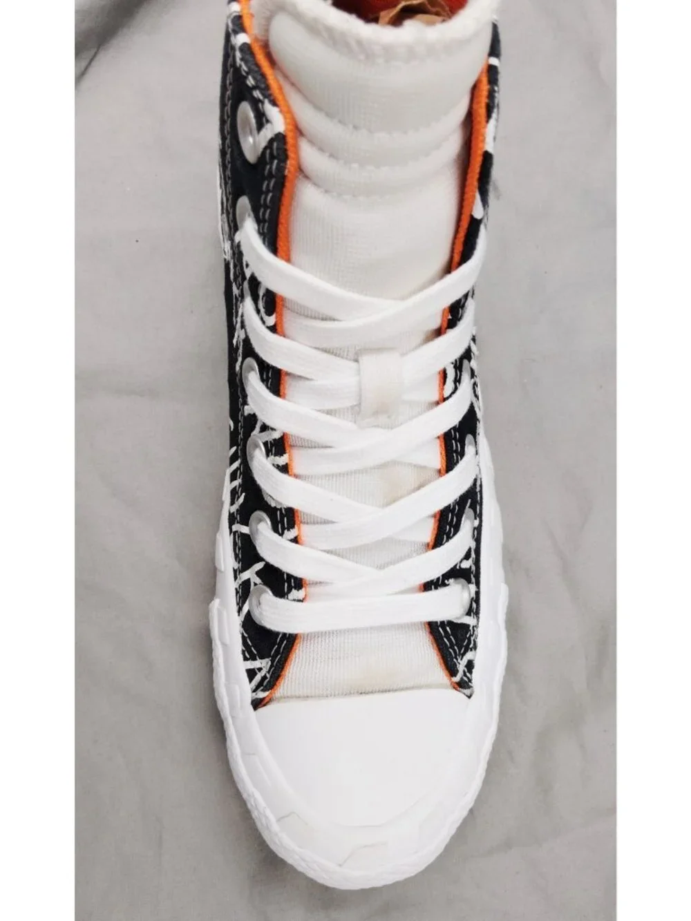 Converse get bold